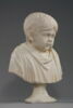 Jeune garçon en toge, image 8/9