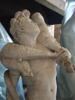 Jeune faune portant un chevreau, image 2/2