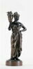 Marie à la fontaine, image 1/12