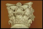 Colonne jouxtée de deux génies funéraires, du mausolée du coeur de Louis de Cossé, duc de Brissac (1625-1661), image 7/10