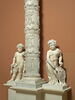 Colonne jouxtée de deux génies funéraires, du mausolée du coeur de Louis de Cossé, duc de Brissac (1625-1661), image 5/10