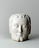 Visage d'un homme portant barbiche, image 1/8