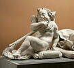 Génie funéraire tenant une torche renversée. Element du monument funéraire de Valentine Balbiani (1518-1572), épouse de René de Birague, image 4/6