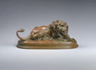 Lion dévorant une biche, image 1/3