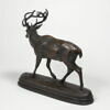 Cerf qui marche, image 2/2