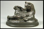 Ours assis, image 2/4