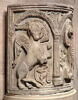 Parapet d'ambon orné des symboles des évangélistes Luc et Jean, image 2/3