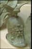 Casque orné d'un masque de feuillage, image 1/3