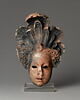Masque féminin coiffé d'un Atifet surmonté de plumes, image 1/7