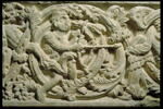 Fragment de linteau à décor de rinceau habité, image 3/5