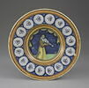 Plat rond : musicienne, image 1/3