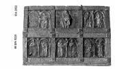 Châsse : Christ, Vierge et autres personnages, image 1/7