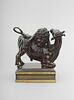 Groupe sculpté : Lion attaquant un taureau, image 1/7