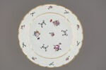 Compotier rond à bords festonnés et à côtes à l'intérieur, d'un ensemble de dix (TH 1354 à 1363), image 1/3
