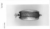 Montre ovale, image 8/13