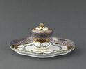 Pot à confiture couvert et son plateau lobé, décor polychrome, image 9/9