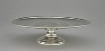 Plateau rond sur pied, image 1/3