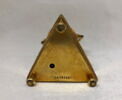 Horloge de table triangulaire, surmontée d'une sphère armillaire, image 2/2