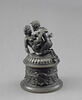 Couvercle d'encrier : satyres accouplés, image 1/9