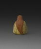 Netsuke : Homme accroupi mangeant des prunes (?), image 3/3