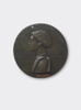 Médaille : Malatesta Novello / un homme en armure en prière au pied d'un crucifix, image 1/2