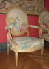 Fauteuil couvert en tapisserie de Beauvais, d'un ensemble de dix (OA 6657 à OA 6666), image 1/3