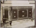 Commode pour le Salon des Nobles de la reine au château de Versailles, image 4/4