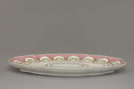 Petit plat ovale à contours, image 3/3