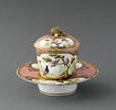 Gobelet à la Reine (ou trembleuse) et soucoupe, image 23/26