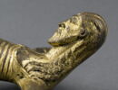 Figure d’applique : Christ en croix en bronze doré, image 4/9