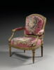 Fauteuil à la reine et à châssis, d'une suite de six fauteuils et un canapé (avec le OA 10290, OA 10291, OA 10293, OA 10294, OA 10295, OA 10296), image 1/3