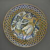 Grand plat rond : femme et satyre, image 1/6