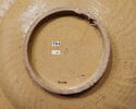 Grand plat rond : femme et satyre, image 2/6