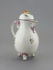 Cafetière à décor de fleurs et fruits, modelé en léger relief et peint au naturel
vers 1770-1775
Du même ensemble, voir aussi le pot à sucre OA 11877, image 4/7