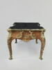 Bureau plat dit 
