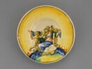 Plat rond : déesse entourée de génies ailés, image 1/2