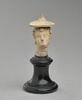 Tête de femme coiffé au pétase, image 1/4