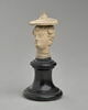 Tête de femme coiffé au pétase, image 2/4