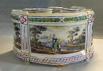Bouquetière semi-circulaire, d'une paire, image 7/7