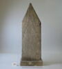 stèle, image 1/2