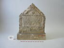 stèle, image 1/2