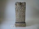stèle, image 1/2