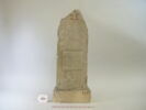 stèle, image 1/4