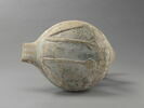 vase, image 6/9