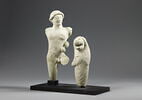 statue, image 3/3