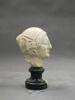 statue, image 2/2