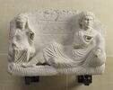 relief ; objet funéraire, image 1/2