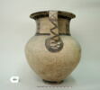 vase, image 2/3