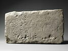 bloc ; stèle ; document écrit, image 3/6