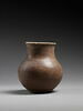 vase, image 2/2